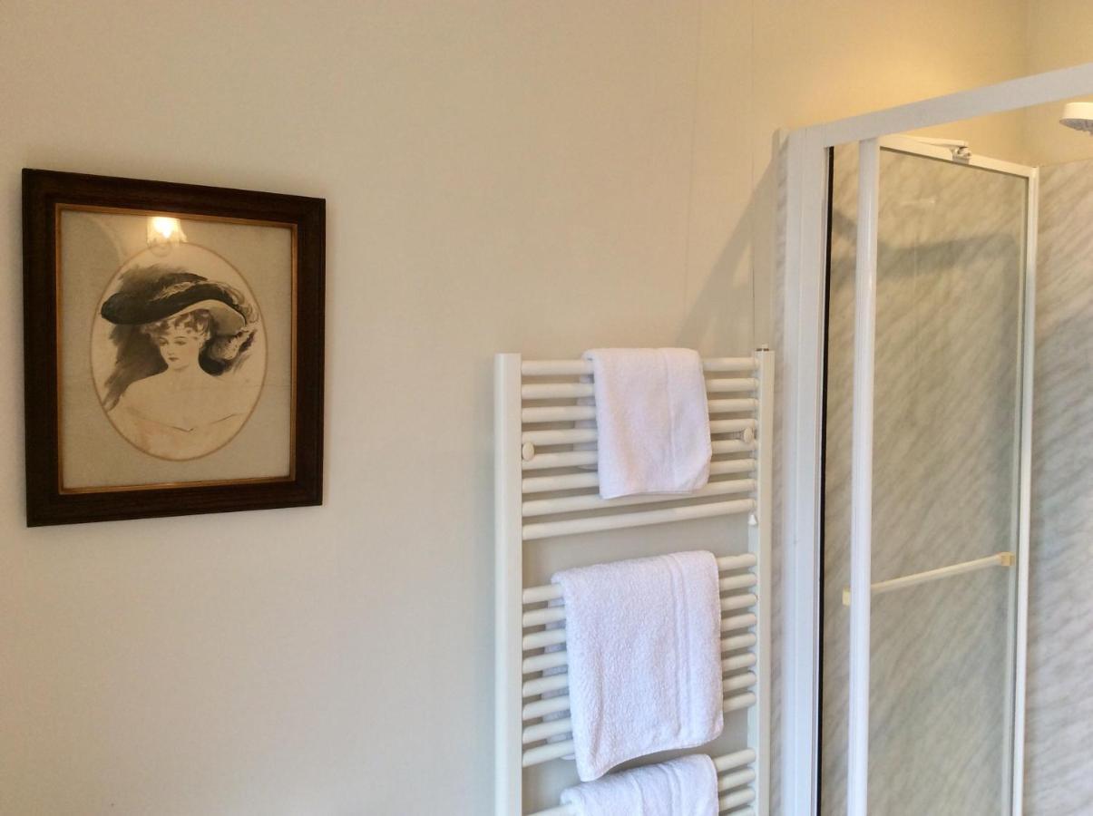 Baytree House Bed & Breakfast Уелс Екстериор снимка